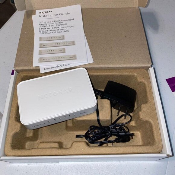 Netgear 5-Port Gigabit Ethernet Switch Plug & Play Home & Office Networking - Picture 3 of 16